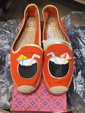 Load image into Gallery viewer, Tory Burch Shoes
