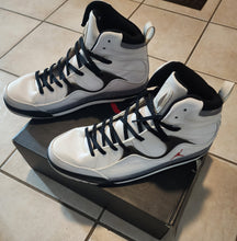 Load image into Gallery viewer, Jordan TR 97 WHITE Shoes/Size 15!
