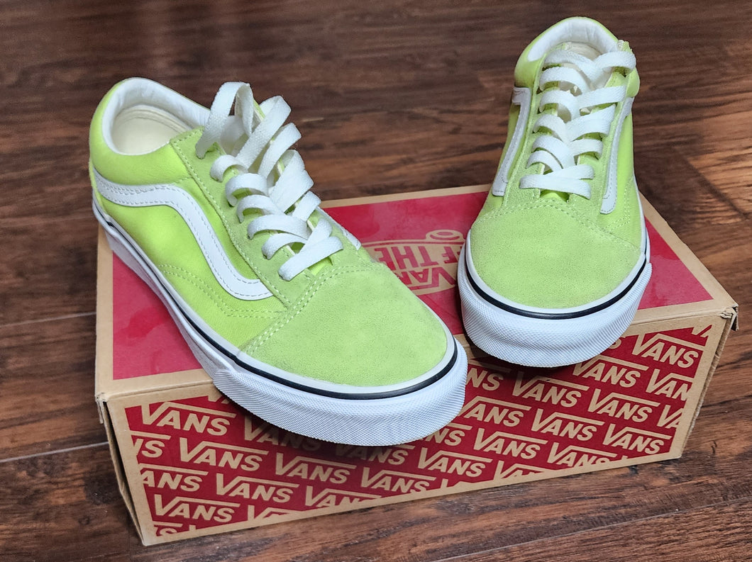 Vans Shoes/Size 7.5!