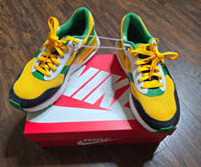 Load image into Gallery viewer, Nike OREGON DUCKS AIRMAX Shoes/Mens
