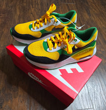 Load image into Gallery viewer, Nike OREGON DUCKS AIRMAX Shoes/Mens
