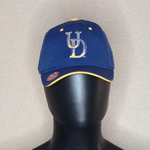 Load image into Gallery viewer, Z Fit Stretch Official NCAA Hat
