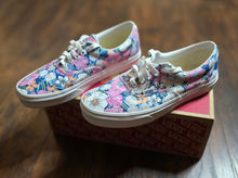 Load image into Gallery viewer, Vans Classic Era &quot; Retro Floral&quot; Shoes
