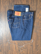 Load image into Gallery viewer, Levi&#39;s Strauss Jeans/Mens42x32
