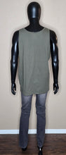 Load image into Gallery viewer, Hanes Tank Top/MensXL
