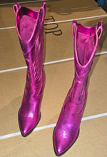 Load image into Gallery viewer, Nine West Sparkling Boots(Size7)
