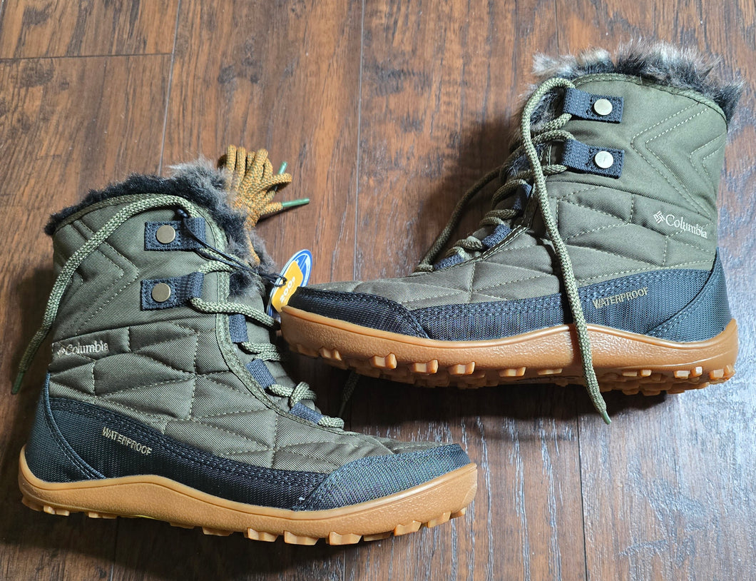 Columbia Waterproof Shoes(Size5)