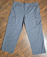 Load image into Gallery viewer, AirWalk Cargo Pants/Mens46!
