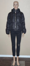 Load image into Gallery viewer, CI Sono Puffer Jacket(Med)
