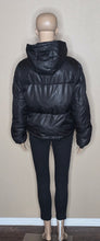 Load image into Gallery viewer, CI Sono Puffer Jacket(Med)
