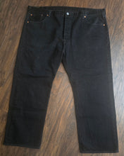 Load image into Gallery viewer, Levi&#39;s Strauss 501 Jeans/Mens 48x30!
