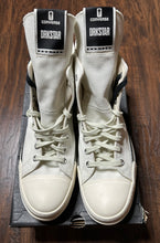 Load image into Gallery viewer, Converse DRKSTAR Chuck Taylor&#39;s Shoes(Mens13)
