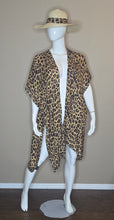 Load image into Gallery viewer, Rachel Zoe UPA 50 + Adjustable Hat 2 Piece Set &amp; Kimono(SizeOS)

