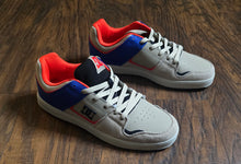 Load image into Gallery viewer, DC Meskie Buty Shoes(Mens10)
