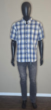 Load image into Gallery viewer, Old Navy The Classic Shortsleeved Button-Down Shirt(MensXL)

