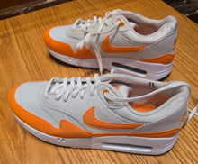 Load image into Gallery viewer, Nike Airmax Shoes(Mens(9)&amp;(11)
