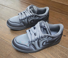 Load image into Gallery viewer, Nike Air Jordan 1 Low Method of Make Shoes(Size8)
