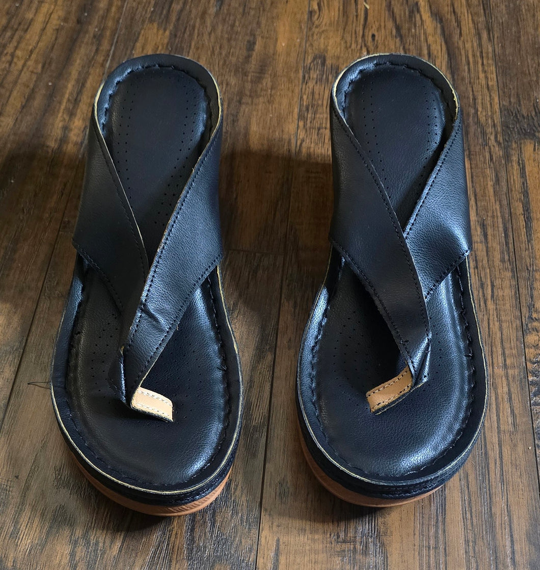 Kamdi Sandals(Size43)