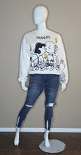 Load image into Gallery viewer, Peanuts Long-Sleeve Sweater(Lrg)

