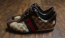 Load image into Gallery viewer, Gucci Authentic Vintage Shoes(Mens10.5)
