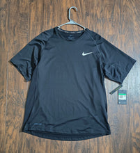 Load image into Gallery viewer, Nike Dri Fit Shirt(MensXL)
