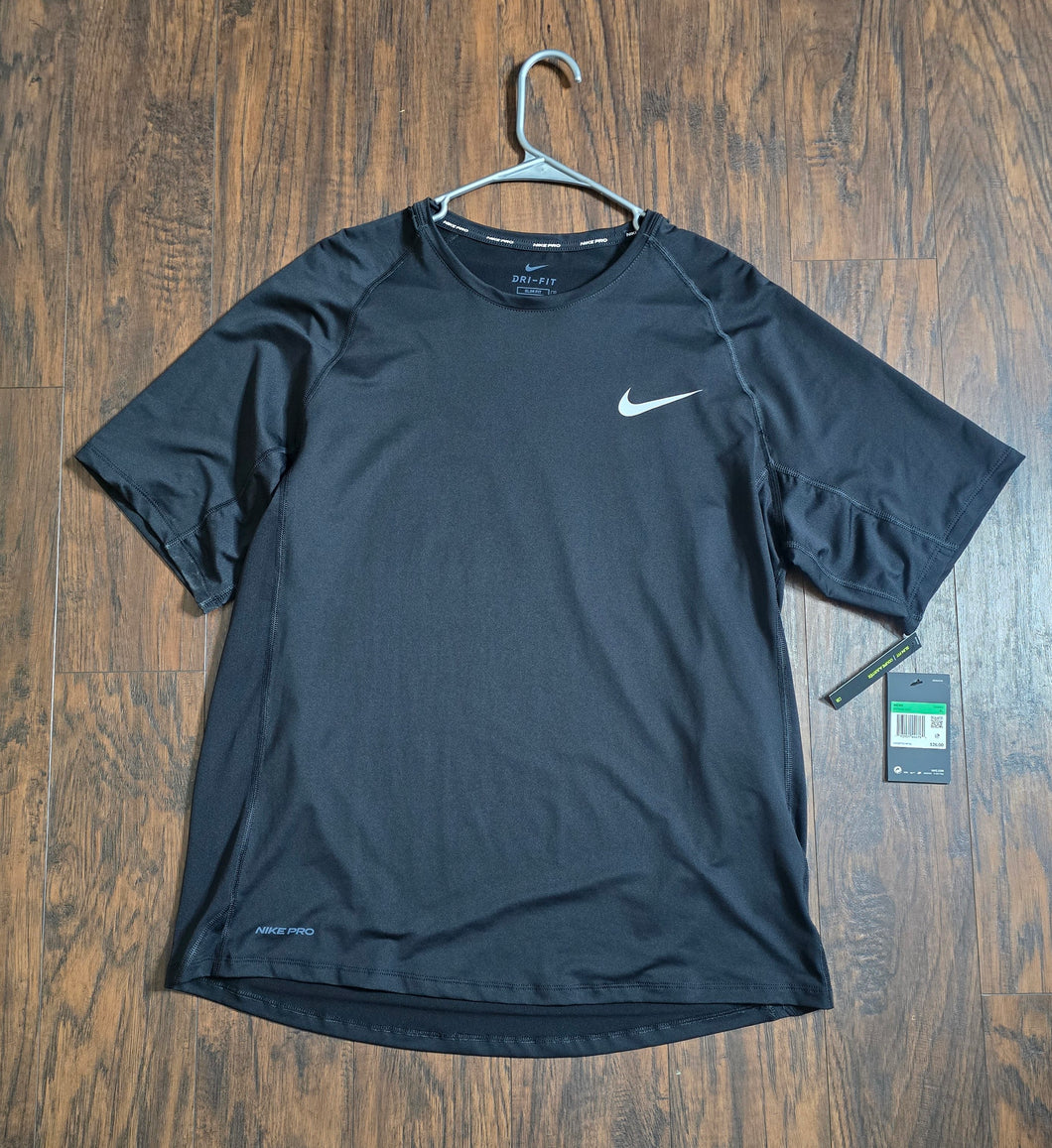 Nike Dri Fit Shirt(MensXL)