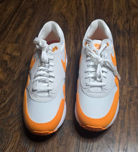 Load image into Gallery viewer, Nike Airmax Shoes(Mens9)10.5W)
