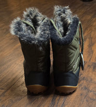 Load image into Gallery viewer, Columbia High-Top Waterproof Furlining Boots(Size5)
