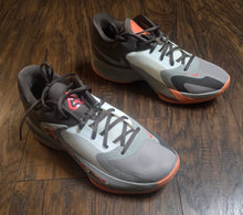 Load image into Gallery viewer, Nike Zoom Freak 4 Low-Top Shoes(Mens9.5)

