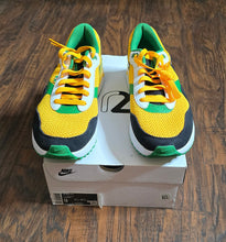 Load image into Gallery viewer, Nike Airmax Shoes(Mens9)
