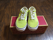 Load image into Gallery viewer, Vans Suede Shoes(Size 7.5W)
