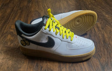 Load image into Gallery viewer, Nike Air Force 1Low '07 LV8 DO5853 100 Go the extra The Smile Shoes(Mens13)
