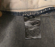 Load image into Gallery viewer, Balmain Paris Jeans(Mens36)
