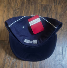Load image into Gallery viewer, Mitchell &amp; Ness Fitted Hat(Mens7/3.4)
