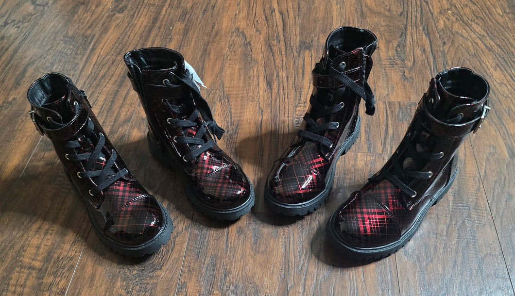 Jessica Simpsons Daria Moto Boots(Kids(1)&(13)