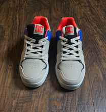 Load image into Gallery viewer, DC Meskie Buty Shoes(Mens10)
