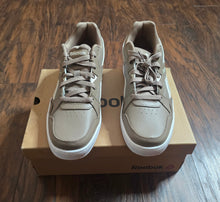 Load image into Gallery viewer, Reebok Low-Top Shoes(Mens11)
