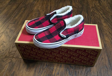 Load image into Gallery viewer, Vans Sherpa Lined Buffalo Plaids Slipons Shoes(Kids13)
