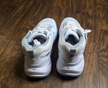 Load image into Gallery viewer, Puma Playmaker Pro Basketball Shoes(Mens14)

