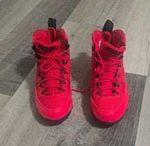 Load image into Gallery viewer, Fire Red Retro 10(Women&#39;s 8)

