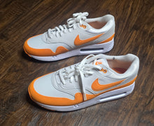 Load image into Gallery viewer, Nike Airmax Shoes(Mens9)10.5W)
