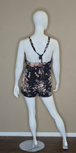 Load image into Gallery viewer, Shein Romper(SizeLrg)
