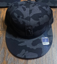 Load image into Gallery viewer, Reebok Camoflouge Fitted Caps/Hats(Mens7)

