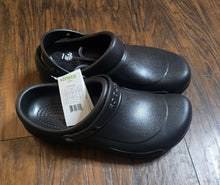Load image into Gallery viewer, Crocs With Bag Shoes(Mens10)
