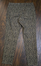 Load image into Gallery viewer, Style &amp; Co. Pants(Size8)
