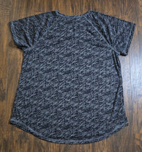 Load image into Gallery viewer, Tek Gear Top(SizeXL)
