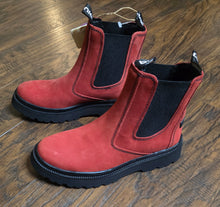 Load image into Gallery viewer, Bionica Dina Rogue Red Slip Resistant Women's Boot(Size8)
