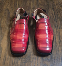 Load image into Gallery viewer, Marco Vicci Sandals(Mens10)
