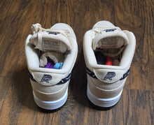 Load image into Gallery viewer, Nike Albino &amp; Preto x Dunk low SB jiu&#39;jitsu&#39;Shoes(Mens(5)&amp;(7.5)
