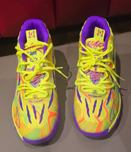 Load image into Gallery viewer, Puma x La Melo Ball- Dexter&#39;s Laboratory Shoes(Mens11&amp;12)
